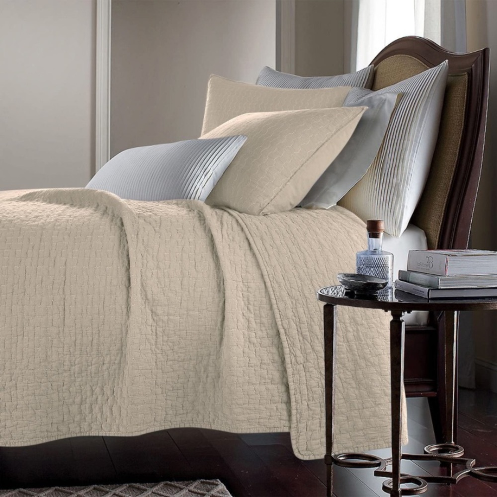 King Size Quilt and Sham Set